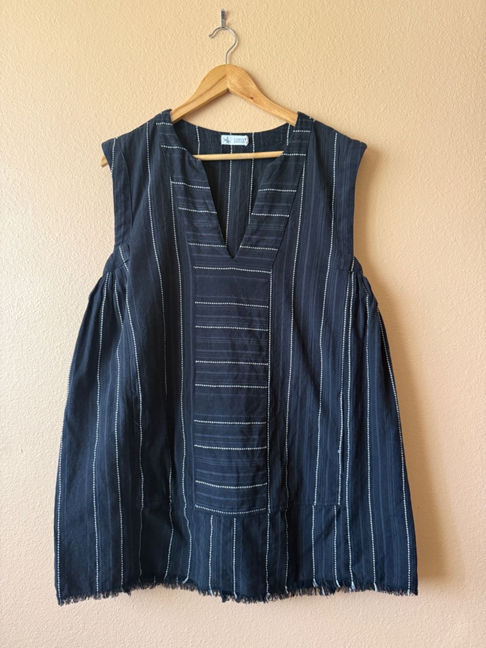 Carve Designs stitched swimsuit beach cover up in size small